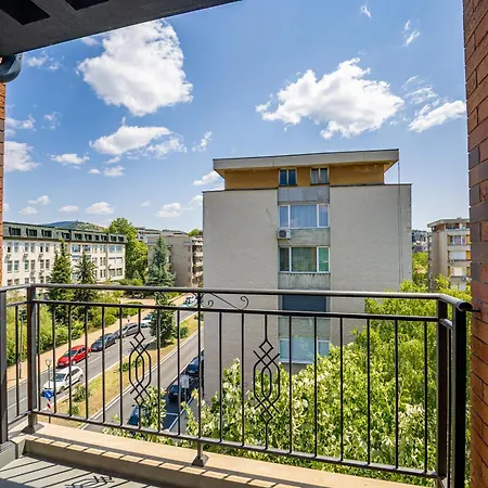 Center Apartment